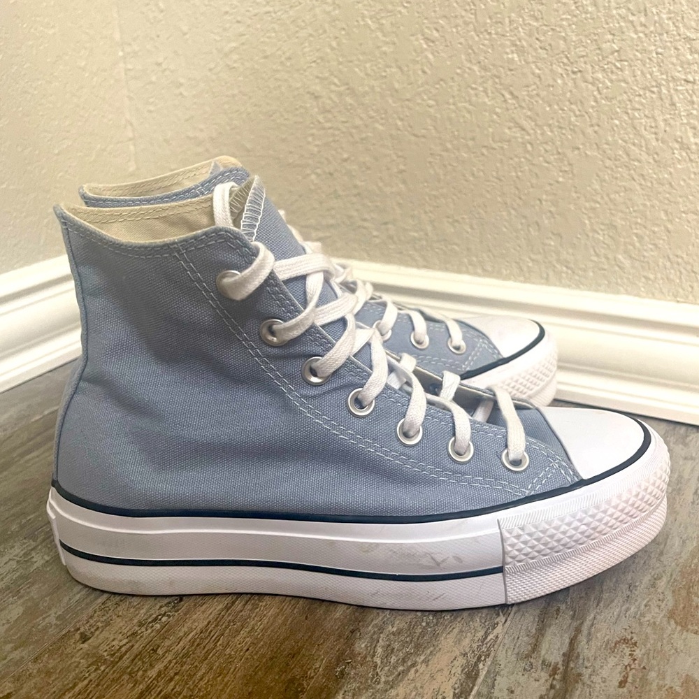 Size 6 light blue converse playforms